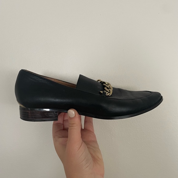 Calvin Klein Loafers with Gold Chain, size 37 - Picture 4 of 10